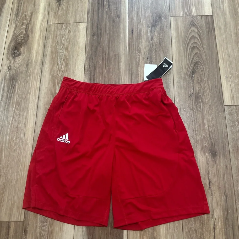 Adidas men’s athletic shorts size large NWT